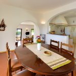 Villa V4 Esszimmer